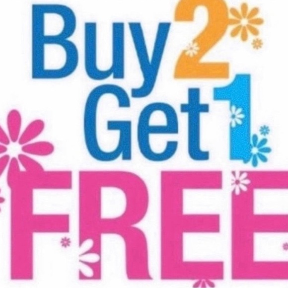 All The Light We Cannot See by Anthony Doerr - Picture 2 of 2